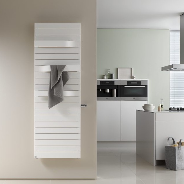 Kermi Tabeo-V Designheizkörper H: 175,7 B: 75cm weiß, rechts TBV101800752RXK